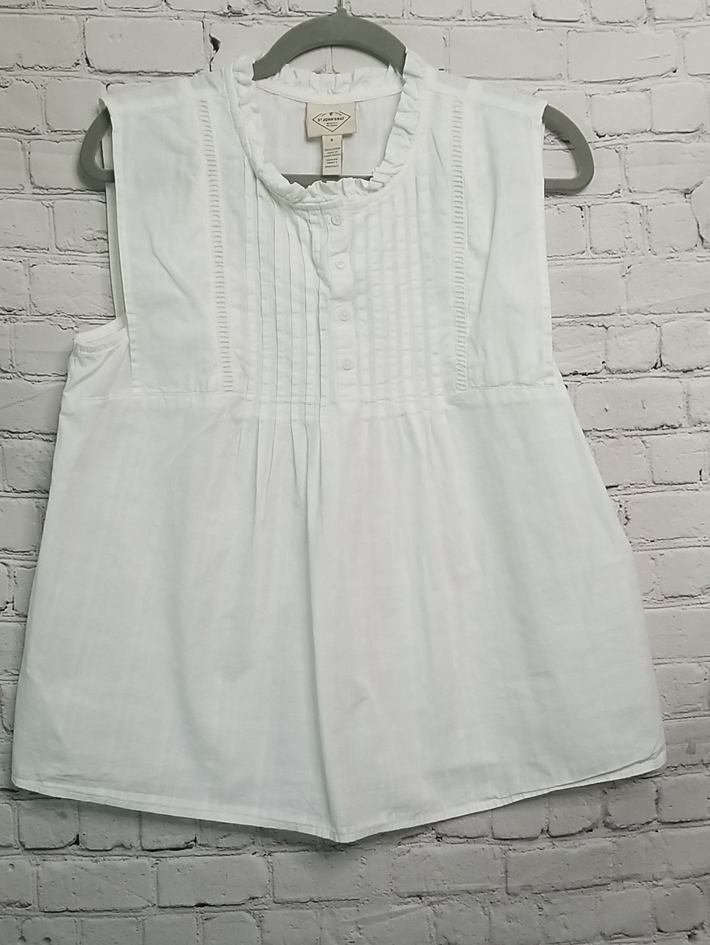 St. John's Bay womens top size small 100% cotton pleated pinafore EUC